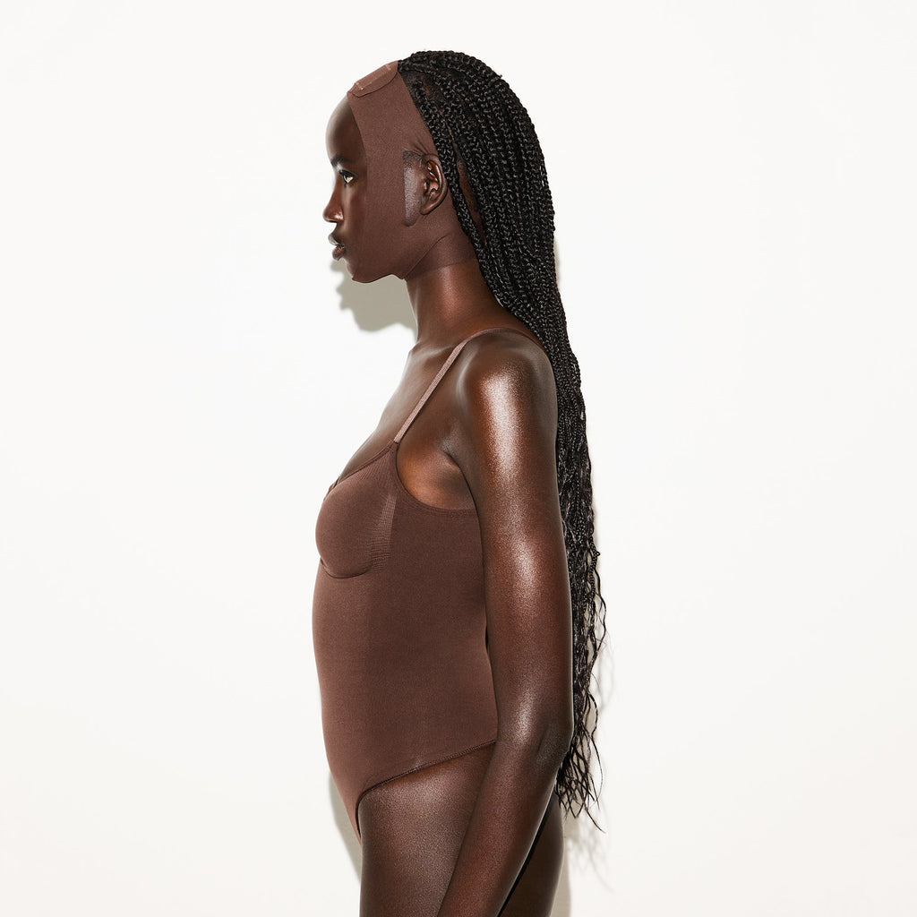 SEAMLESS SCULPT FACE WRAP | COCOA