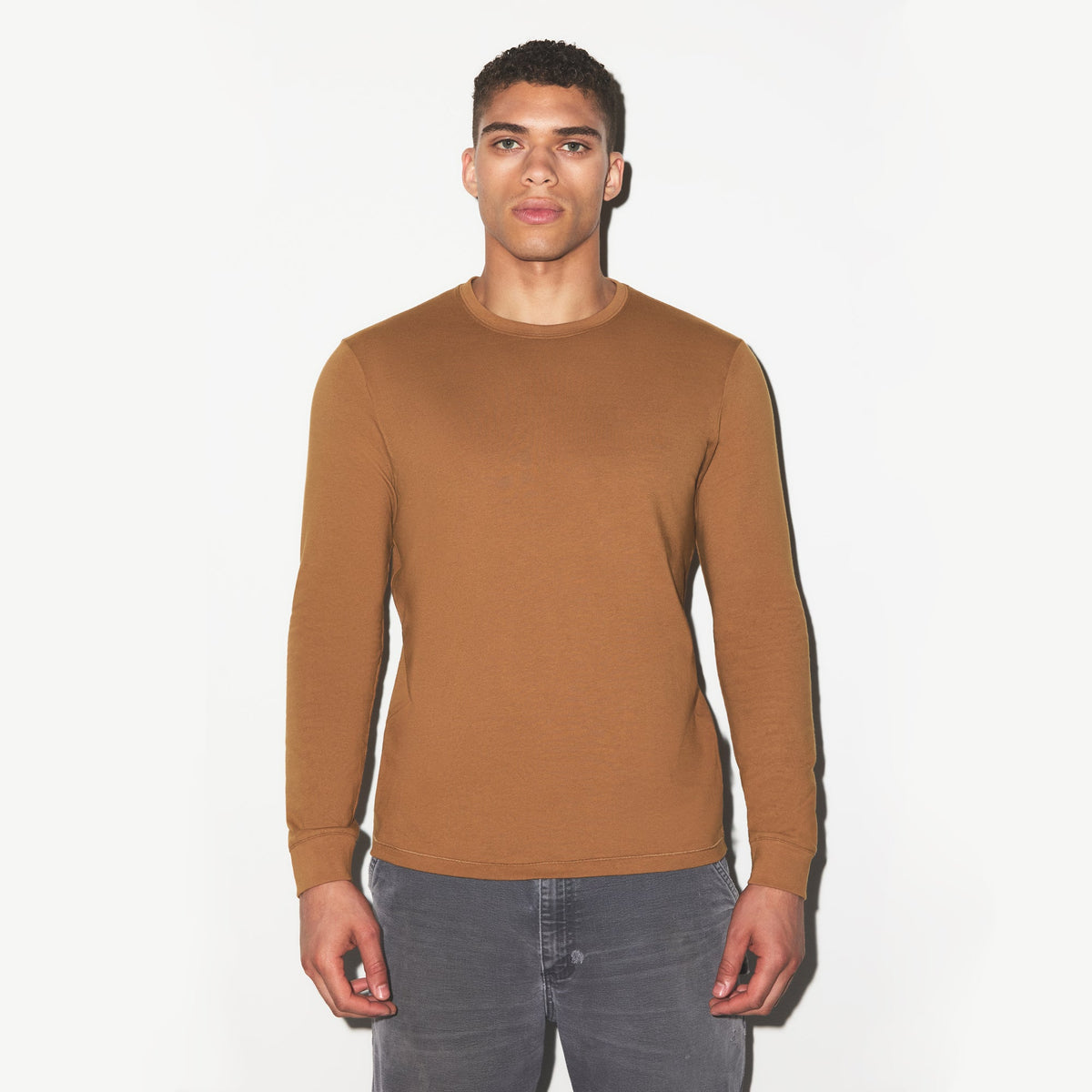 SKIMS COTTON MENS CLASSIC LONG SLEEVE T-SHIRT | RUSSET